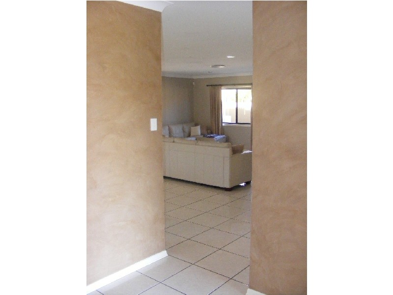 Hope Island QLD 4212