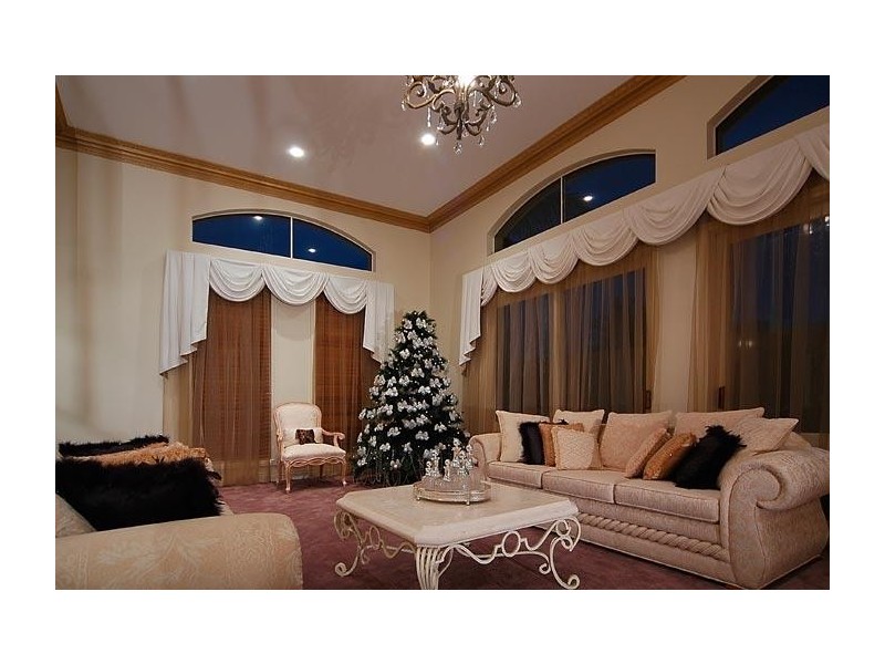 Hope Island QLD 4212