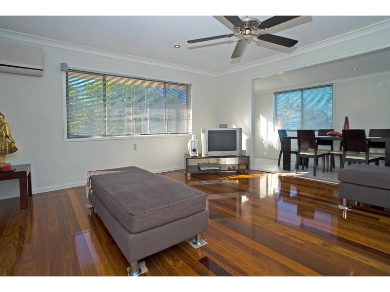 Paradise Point QLD 4216