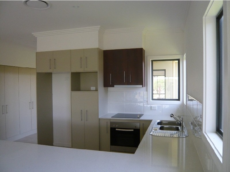 Hope Island QLD 4212