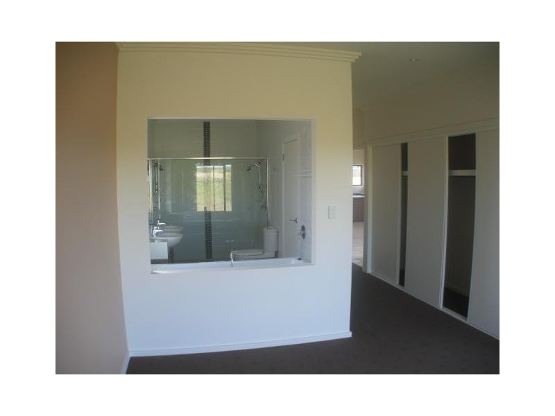Hope Island QLD 4212