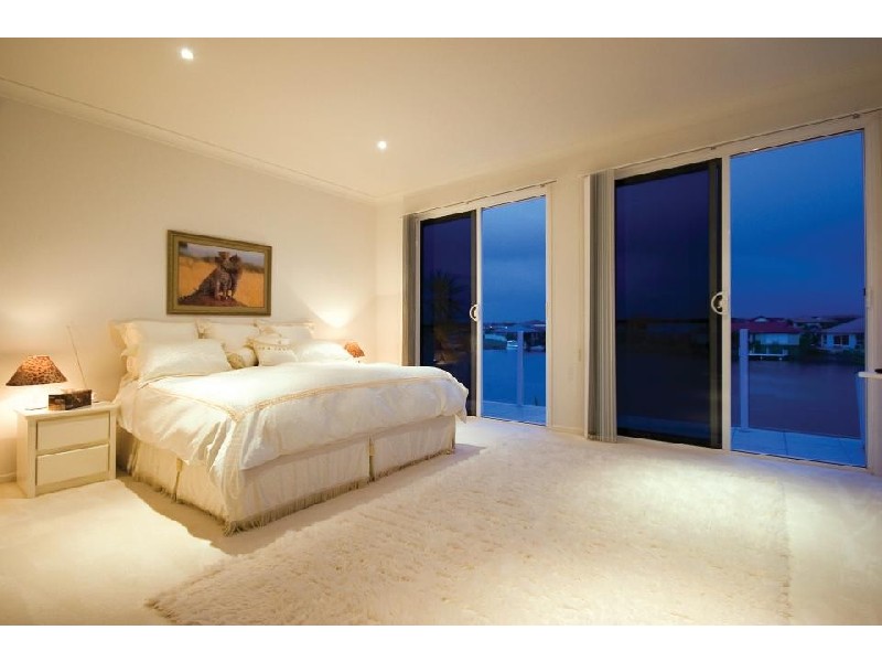 Hope Island QLD 4212