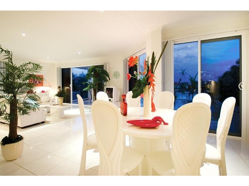 Hope Island QLD 4212