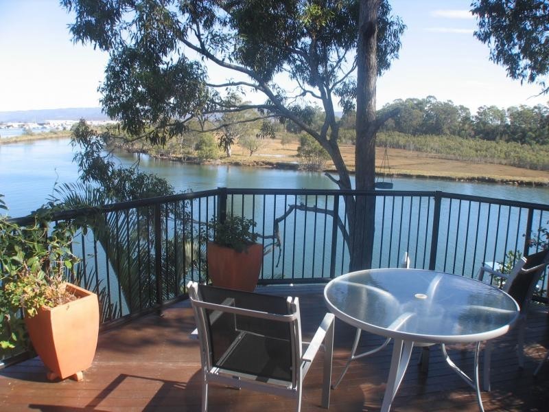 Hope Island QLD 4212