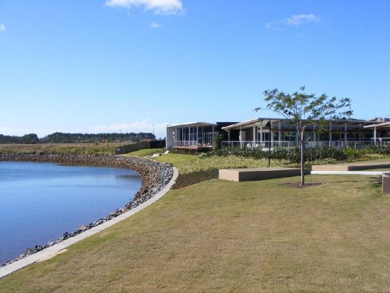 Hope Island QLD 4212