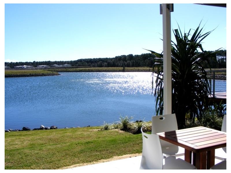 Hope Island QLD 4212