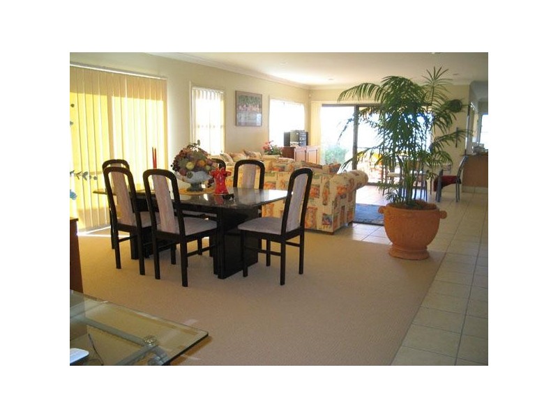 Hope Island QLD 4212