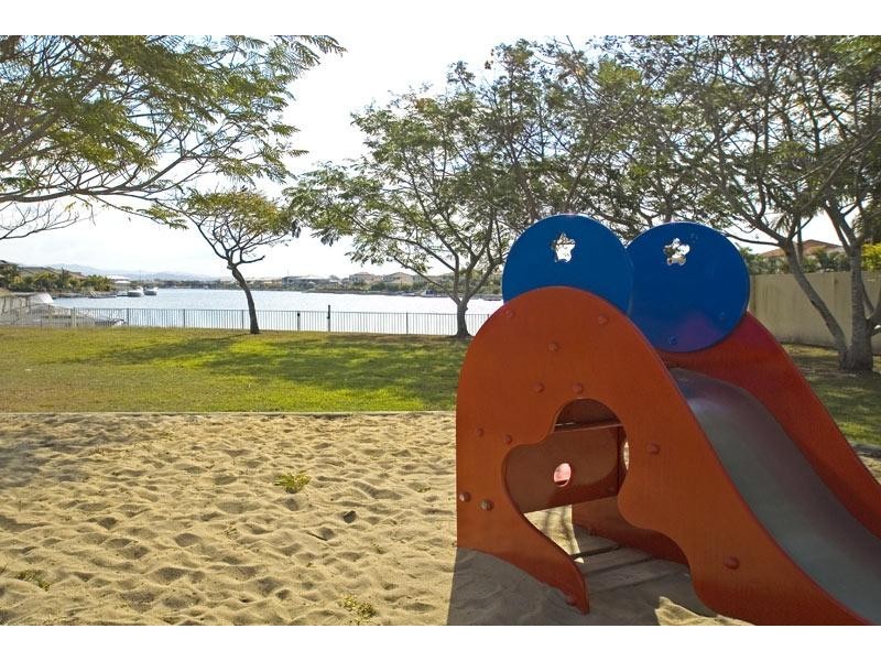 Hope Island QLD 4212