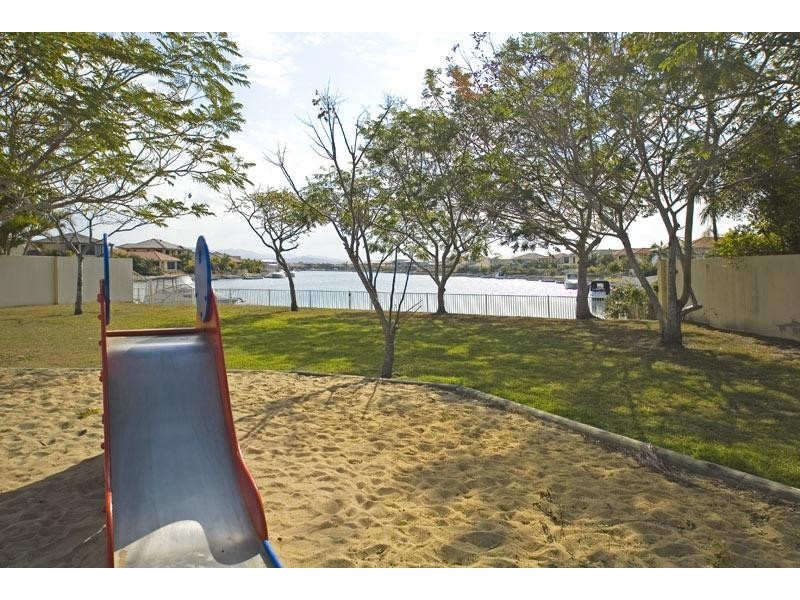 Hope Island QLD 4212