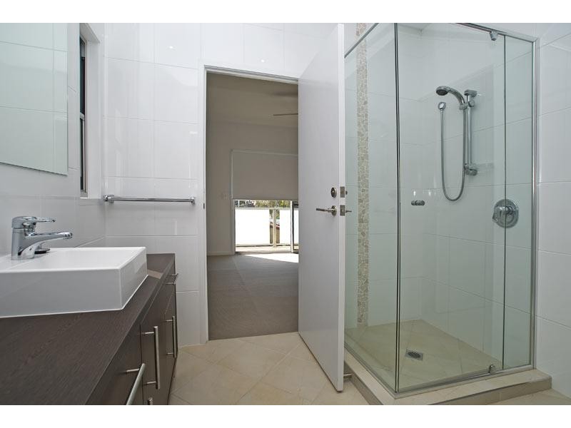 Paradise Point QLD 4216