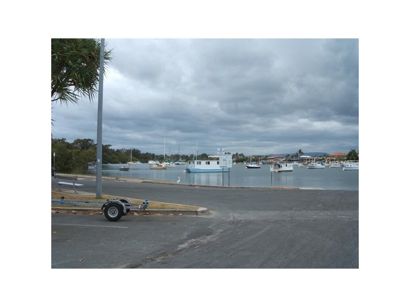 Paradise Point QLD 4216