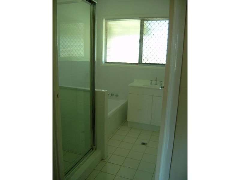 Paradise Point QLD 4216