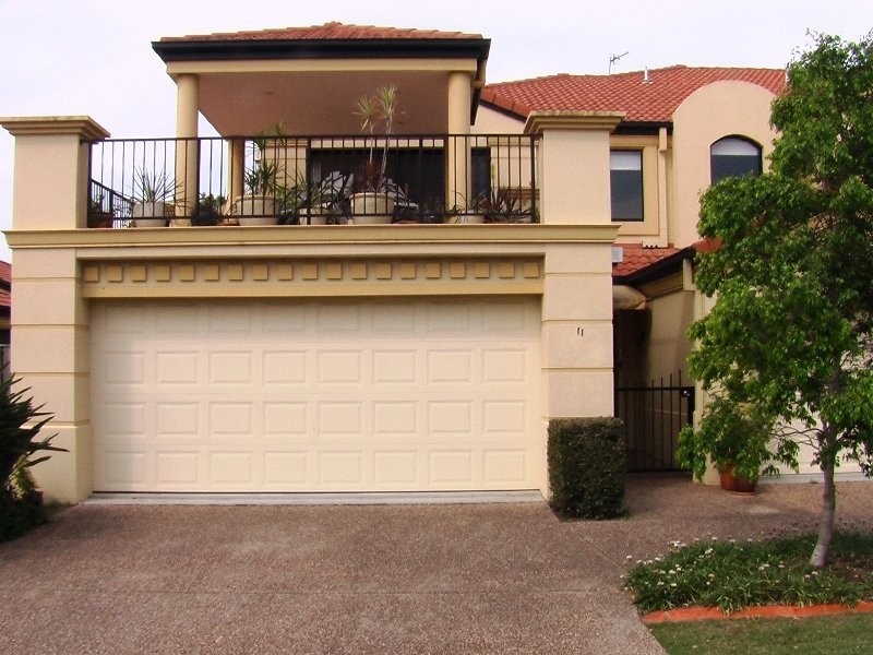 Hope Island QLD 4212