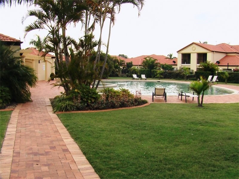 Hope Island QLD 4212