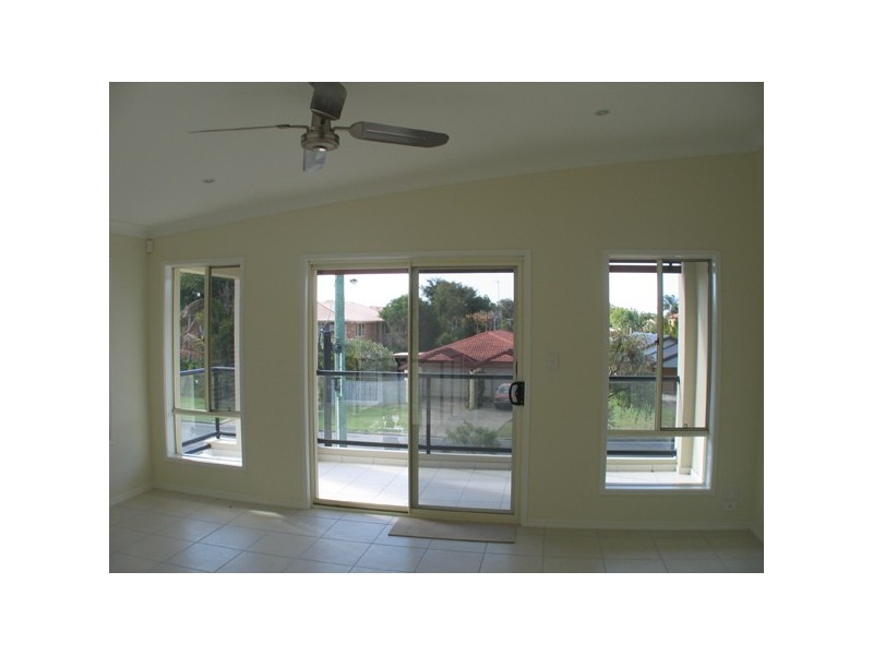 Paradise Point QLD 4216