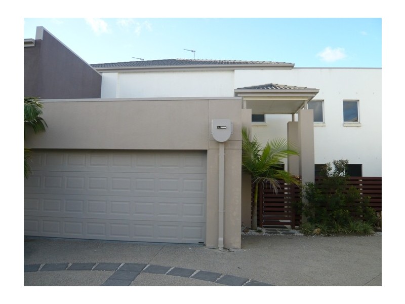 Hope Island QLD 4212