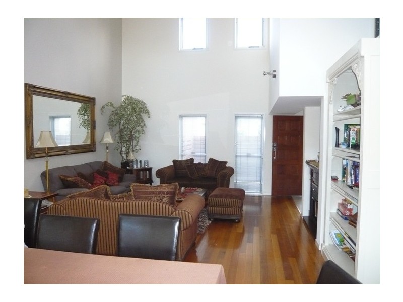 Hope Island QLD 4212