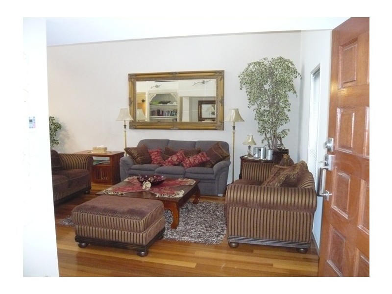 Hope Island QLD 4212