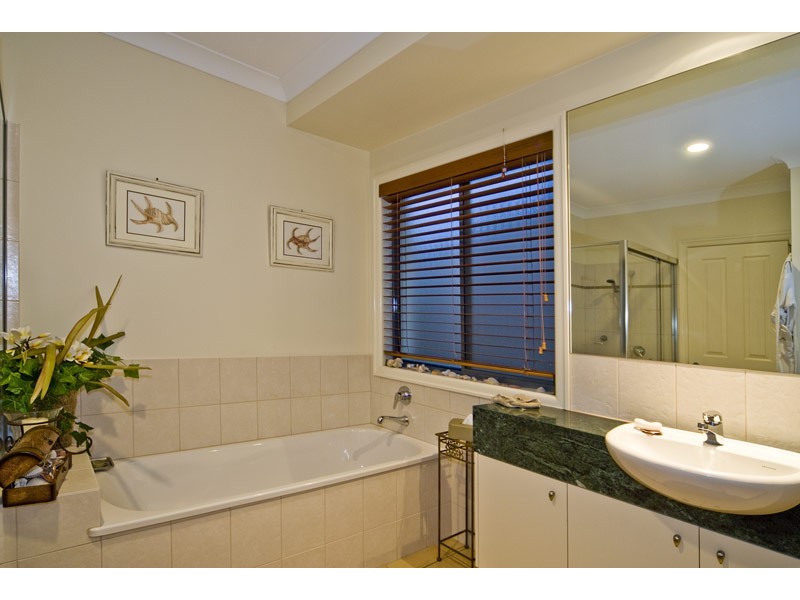 Hope Island QLD 4212