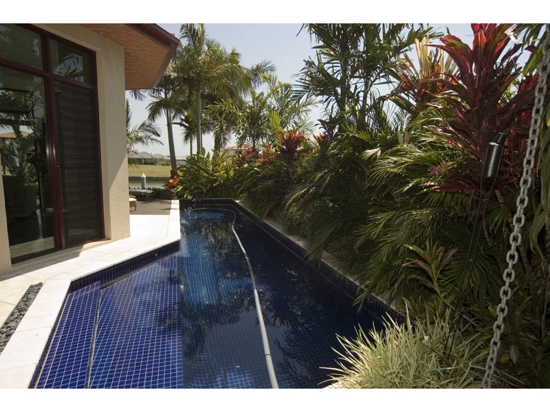 2164 Beaufort Way, Hope Island QLD 4212