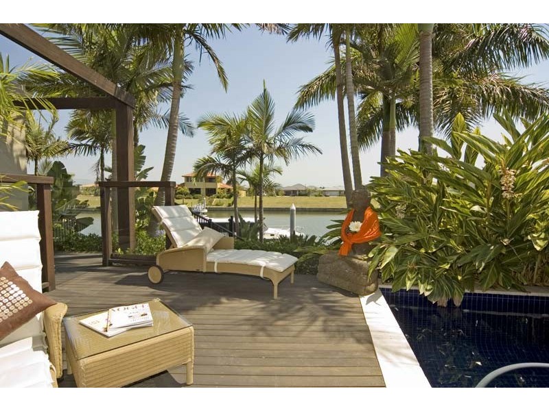 2164 Beaufort Way, Hope Island QLD 4212