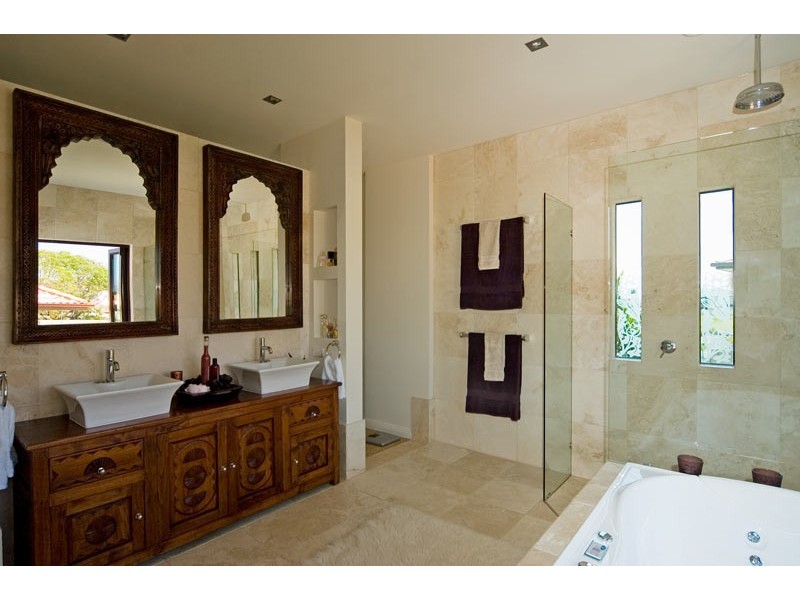 2164 Beaufort Way, Hope Island QLD 4212