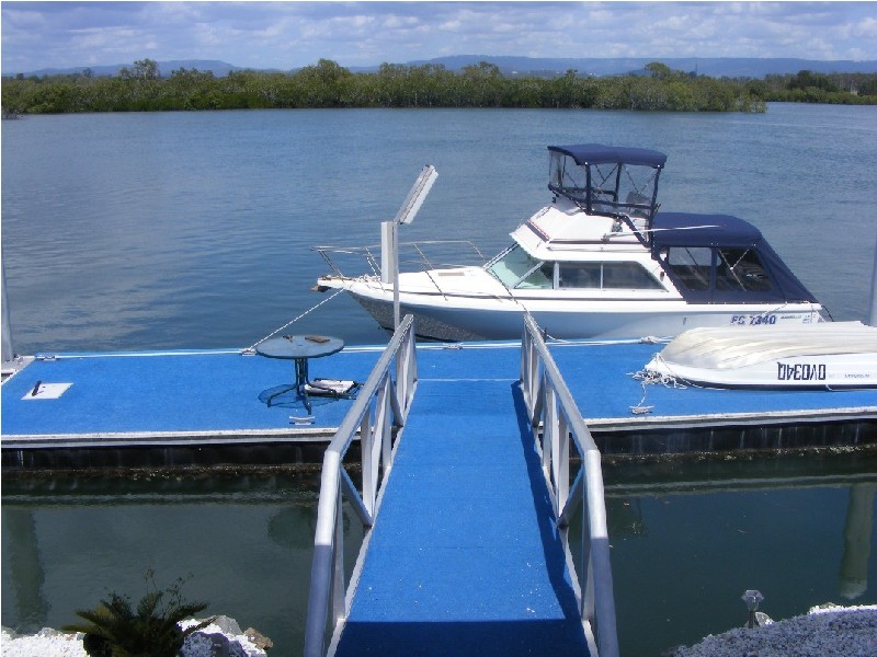 Paradise Point QLD 4216