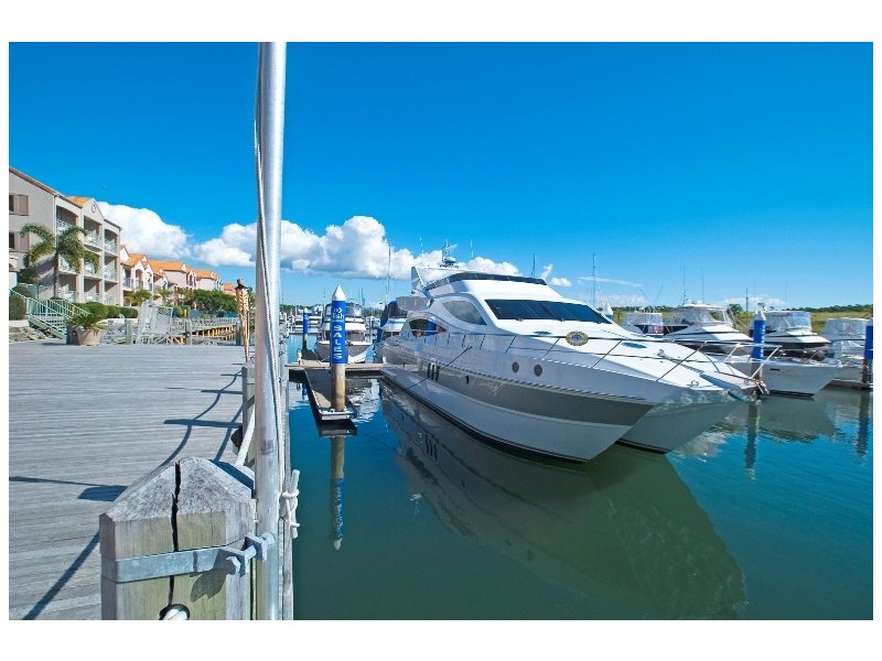 Hope Island QLD 4212