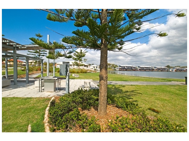 3119 Riverleigh Drive, Hope Island QLD 4212