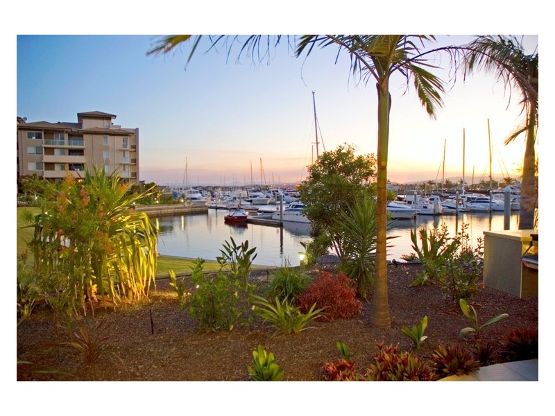 Hope Island QLD 4212