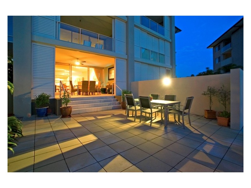 Hope Island QLD 4212