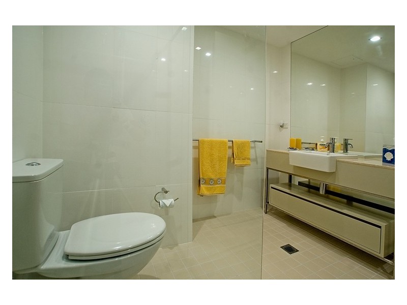 Hope Island QLD 4212