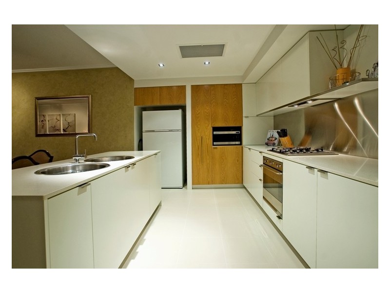 Hope Island QLD 4212