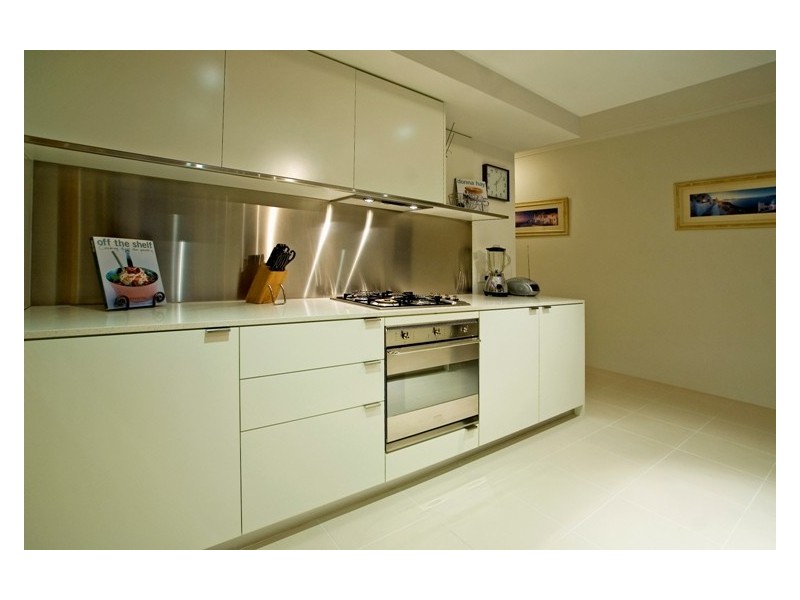 Hope Island QLD 4212