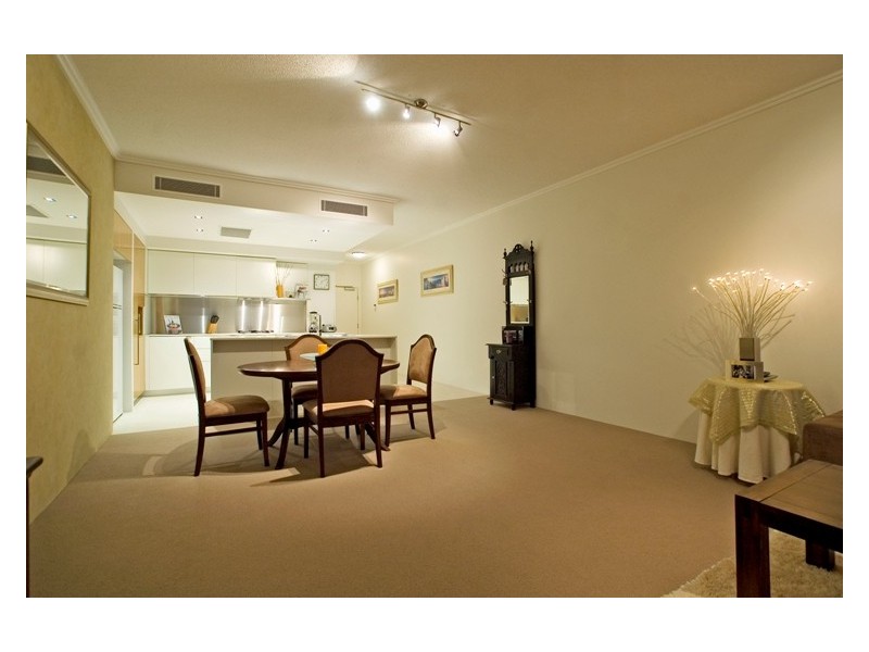 Hope Island QLD 4212