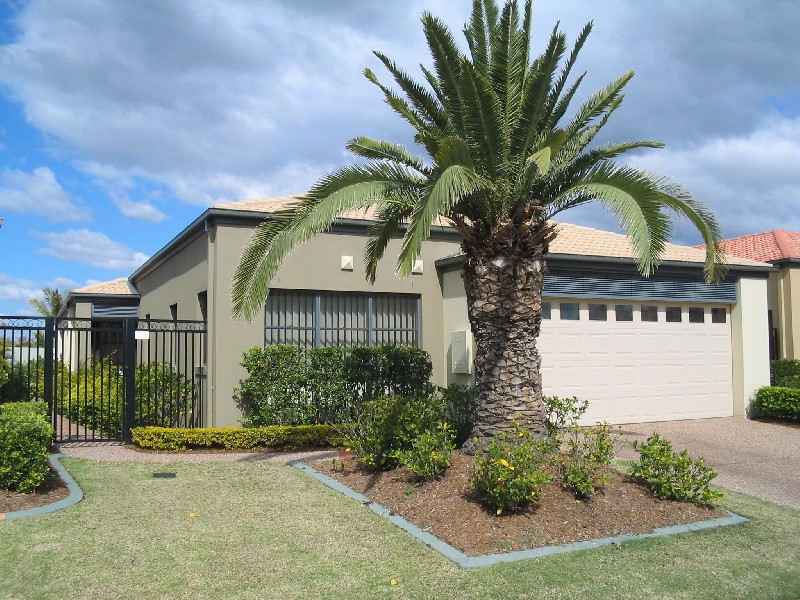 Hope Island QLD 4212