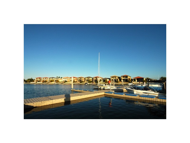 Hope Island QLD 4212