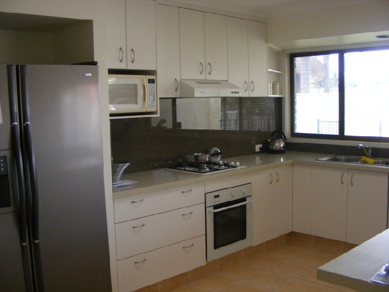 Paradise Point QLD 4216