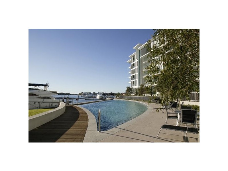 5402 Ephraim Island, Paradise Point QLD 4216