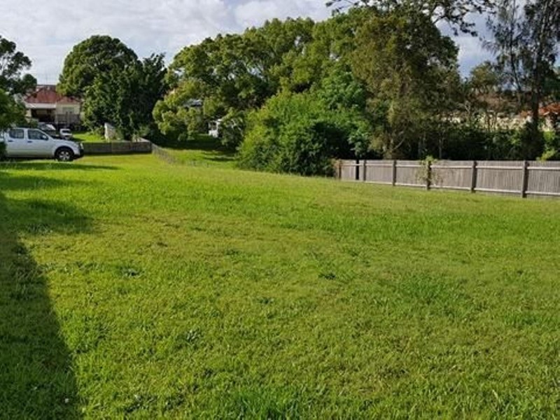 16 Commerce Street, Taree NSW 2430