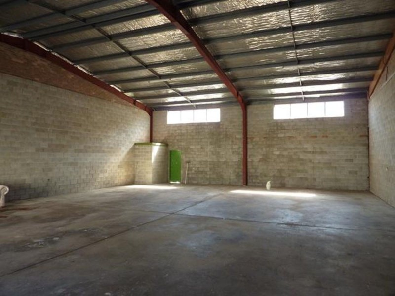 Bay 2/4 Coolabah Drive, Taree NSW 2430