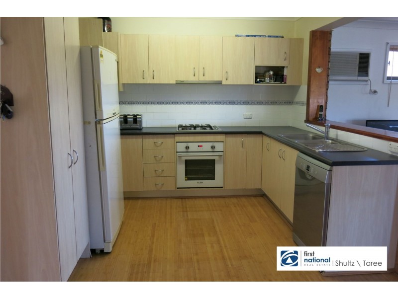 24 Bangalow Place, Taree NSW 2430