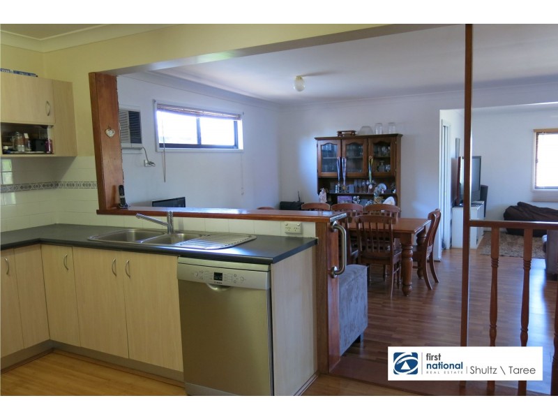 24 Bangalow Place, Taree NSW 2430