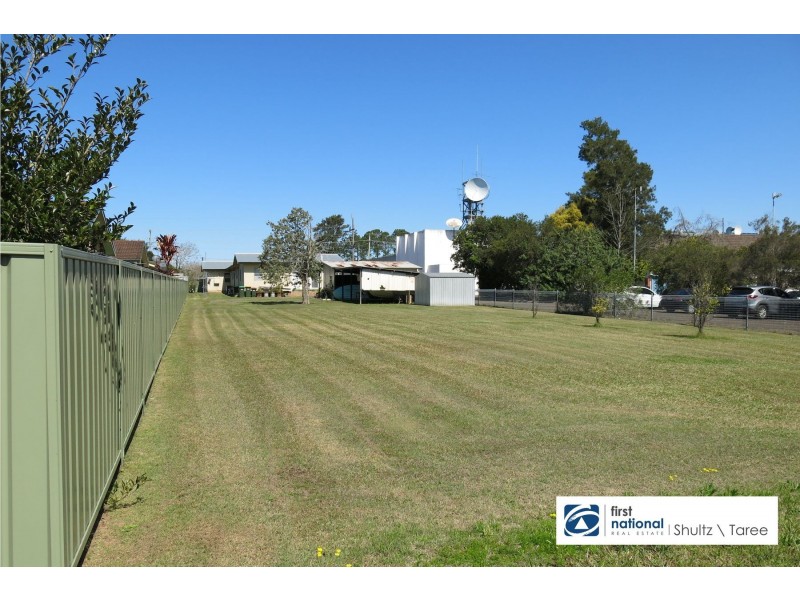 35 Cowper Street, Taree NSW 2430