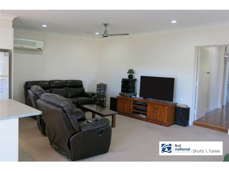 37 Edinburgh Drive, Taree NSW 2430