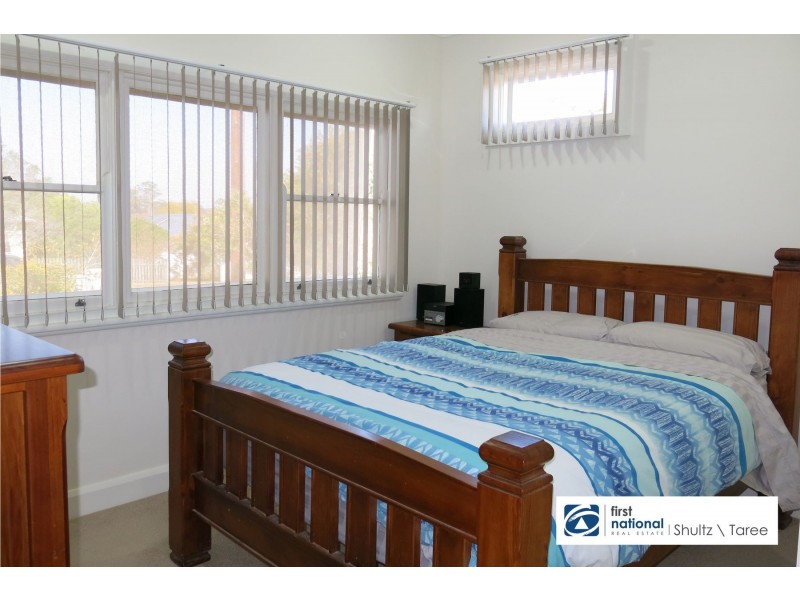 37 Edinburgh Drive, Taree NSW 2430