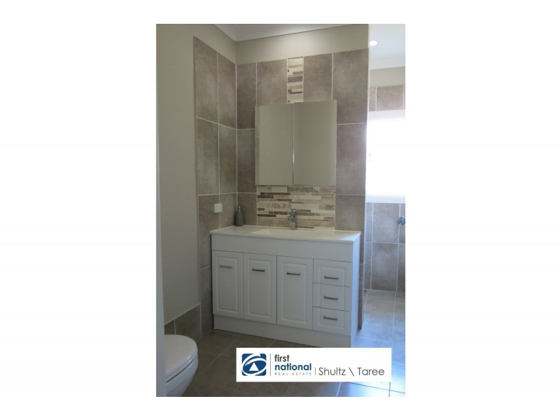 37 Edinburgh Drive, Taree NSW 2430