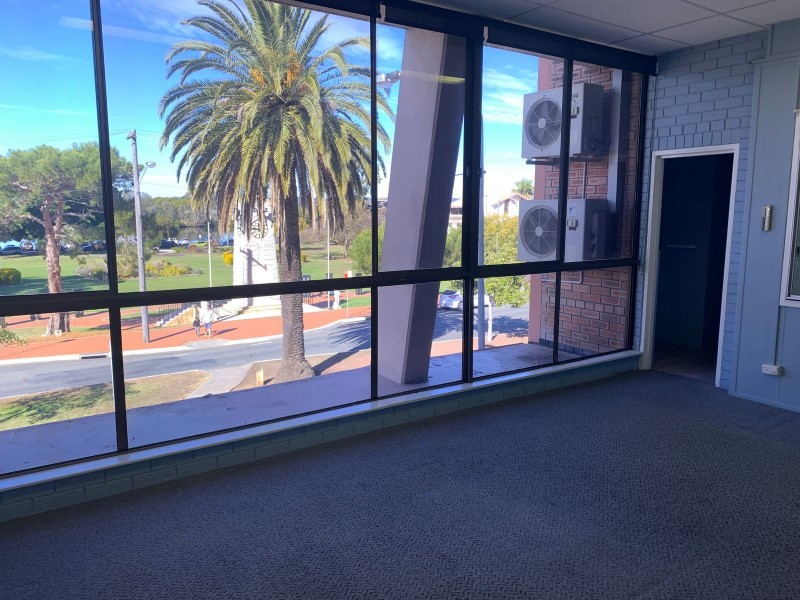 Suite 6/221 Victoria Street, Taree NSW 2430