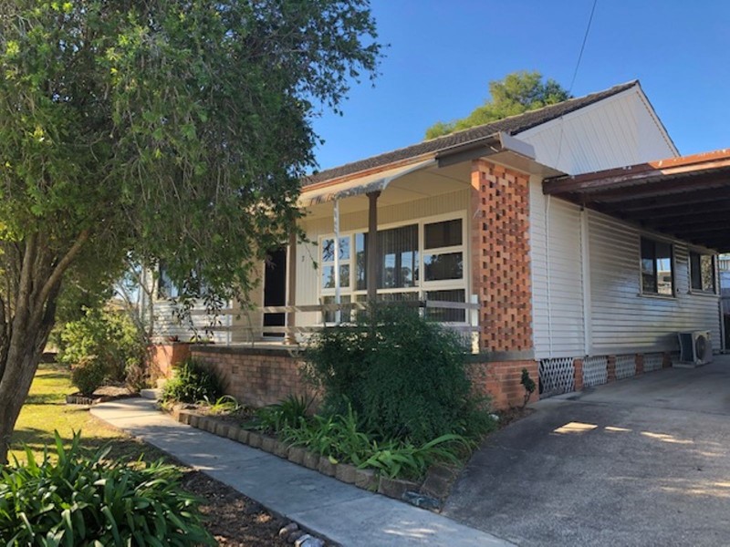 7 Kerle Street, Taree NSW 2430