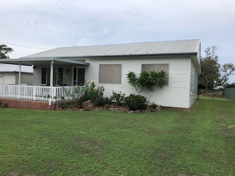 20 Campbell Street, Taree NSW 2430